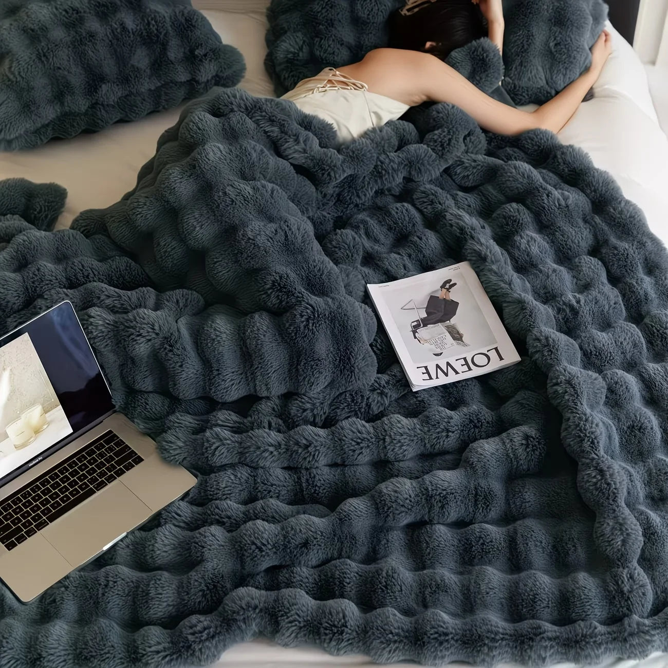 Soft Cozy Faux Fur Rabbit Blanket, Warm, Classic