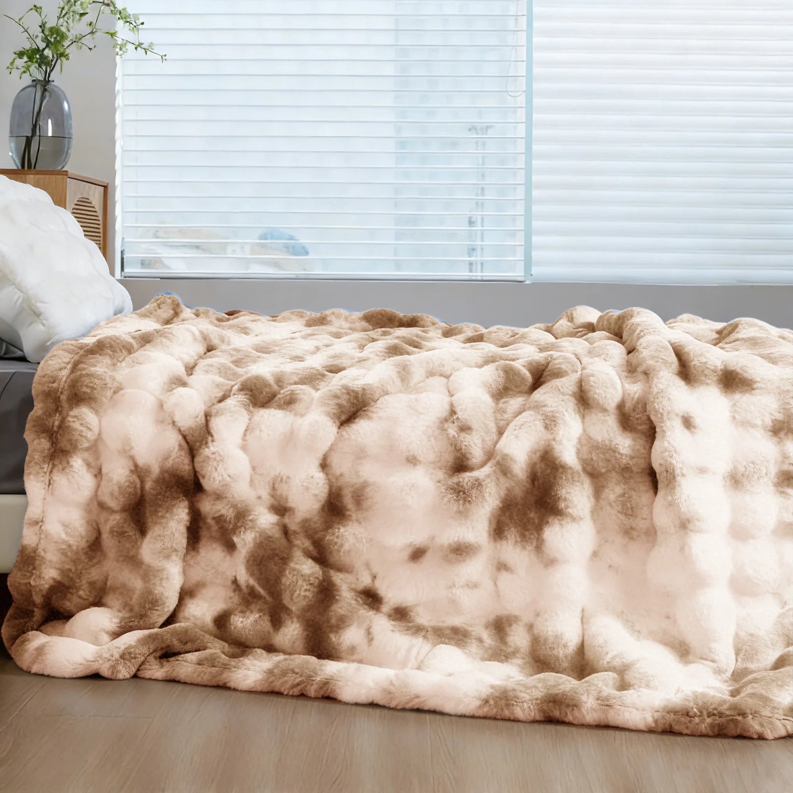 Soft Cozy Faux Fur Rabbit Blanket, Warm, Classic