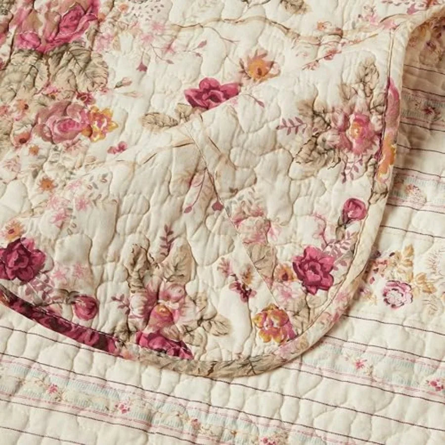 Antique Rose Full/Queen Quilt Set, Ecru