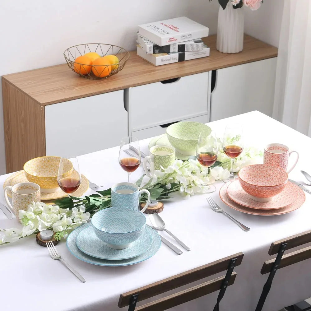 16 Pieces Porcelain Multi-Colour Japanese-style Dinnerware Set with 4PCS Dinner Plate Dessert Plate Bowl Mug