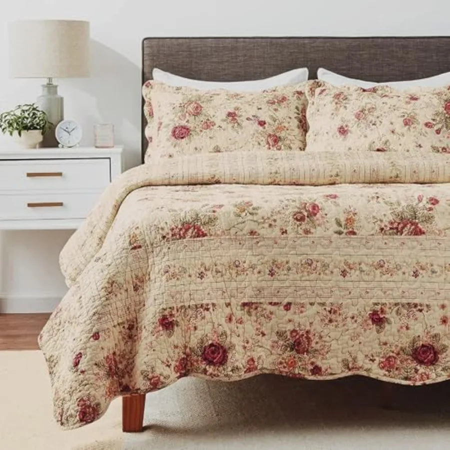Antique Rose Full/Queen Quilt Set, Ecru